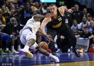 体育法网：首进法网四强 安德里娃2-1萨巴伦卡