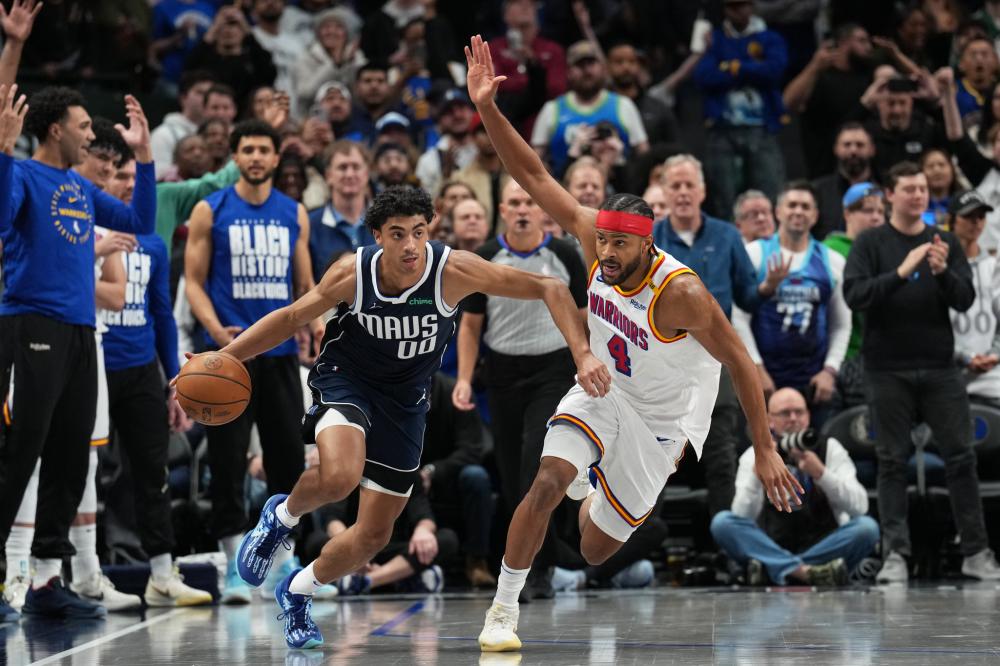 体育法网：首进法网四强 安德里娃2-1萨巴伦卡