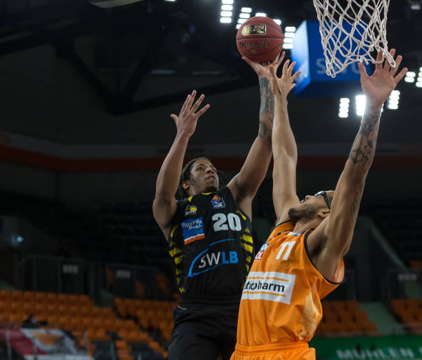 队合作完成 队合作完成